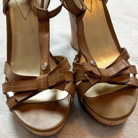 Guess Cork Wedge Sandals Leather Strappy Brown Bow Tan Size 8.5 M 5” Heel - Picture 4 of 10